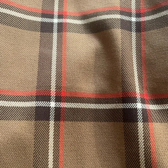 Women’s H&M size 10 brown plaid ankle length pants with pockets and stretch. - Picture 6 of 7